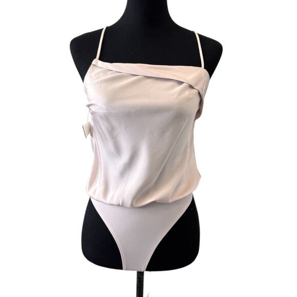 NEW ASTR THE LABEL ~ Spring Champagne Drape Front Cami Bodysuit Size XS - Picture 5 of 9